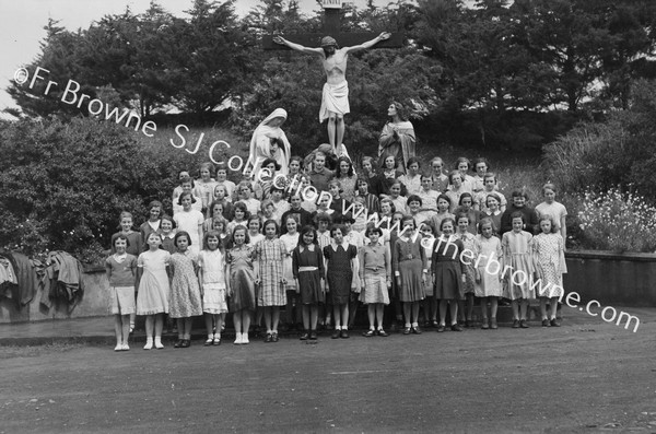 GROUP OF CHILDREN FROM NATIONAL SCHOOL AT CLOSE OF RETREAT